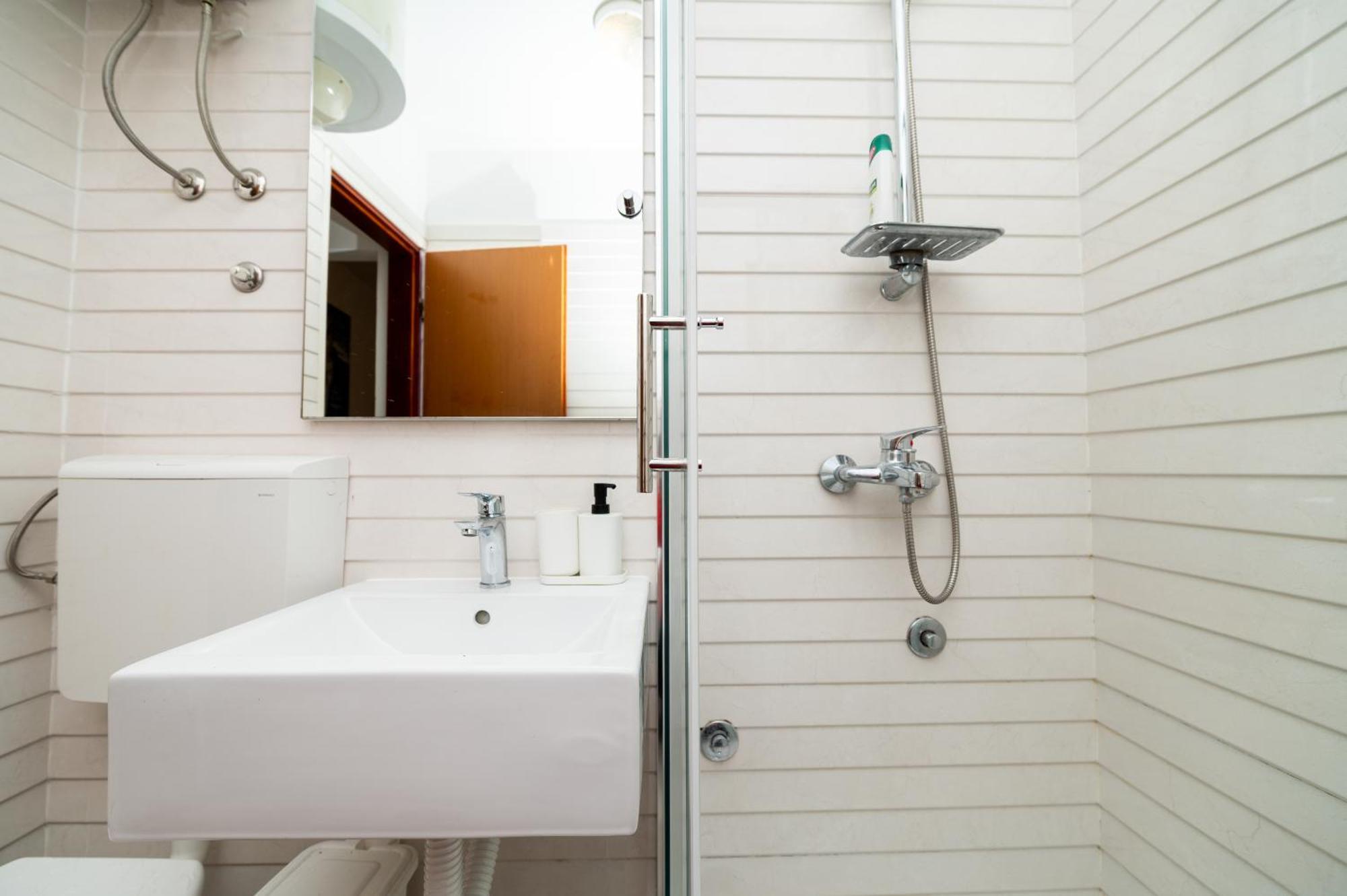 Apartments Vitoria Mali Losinj Bagian luar foto